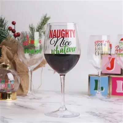 素敵なプラスチックワイングラス